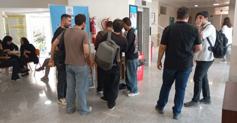 خوشامدگویی به دانشجویان عزیز همراه با پذیرایی